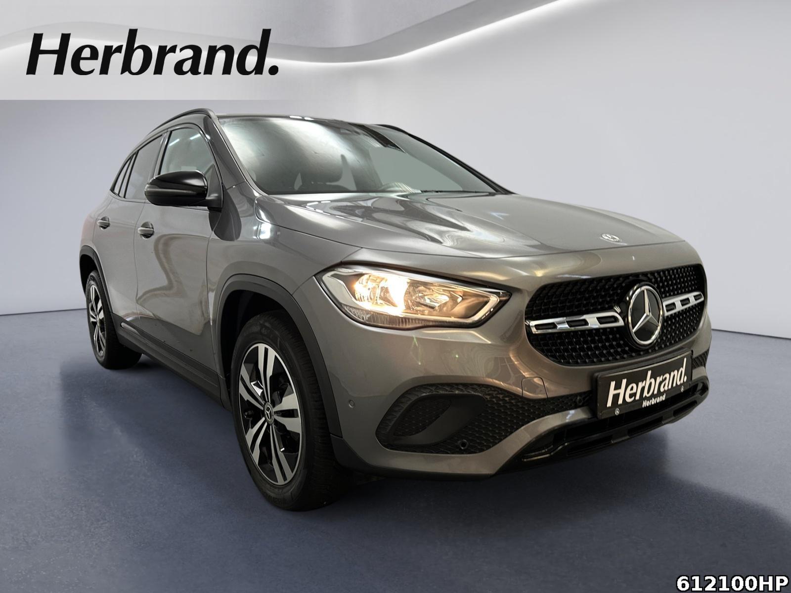 Fahrzeugabbildung Mercedes-Benz GLA 200 Progressive Night AHK Kamera Soundsyst.
