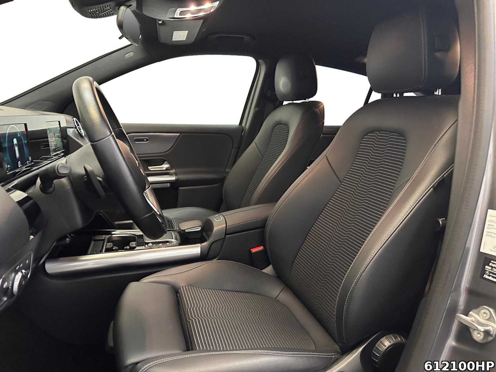 Fahrzeugabbildung Mercedes-Benz GLA 200 Progressive Night AHK Kamera Soundsyst.