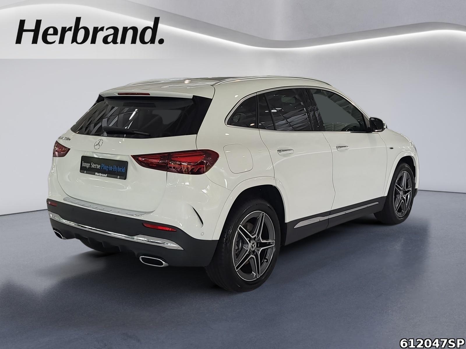 Fahrzeugabbildung Mercedes-Benz GLA 250 e AMG Pano Keyless 360° AHK Totwinkel