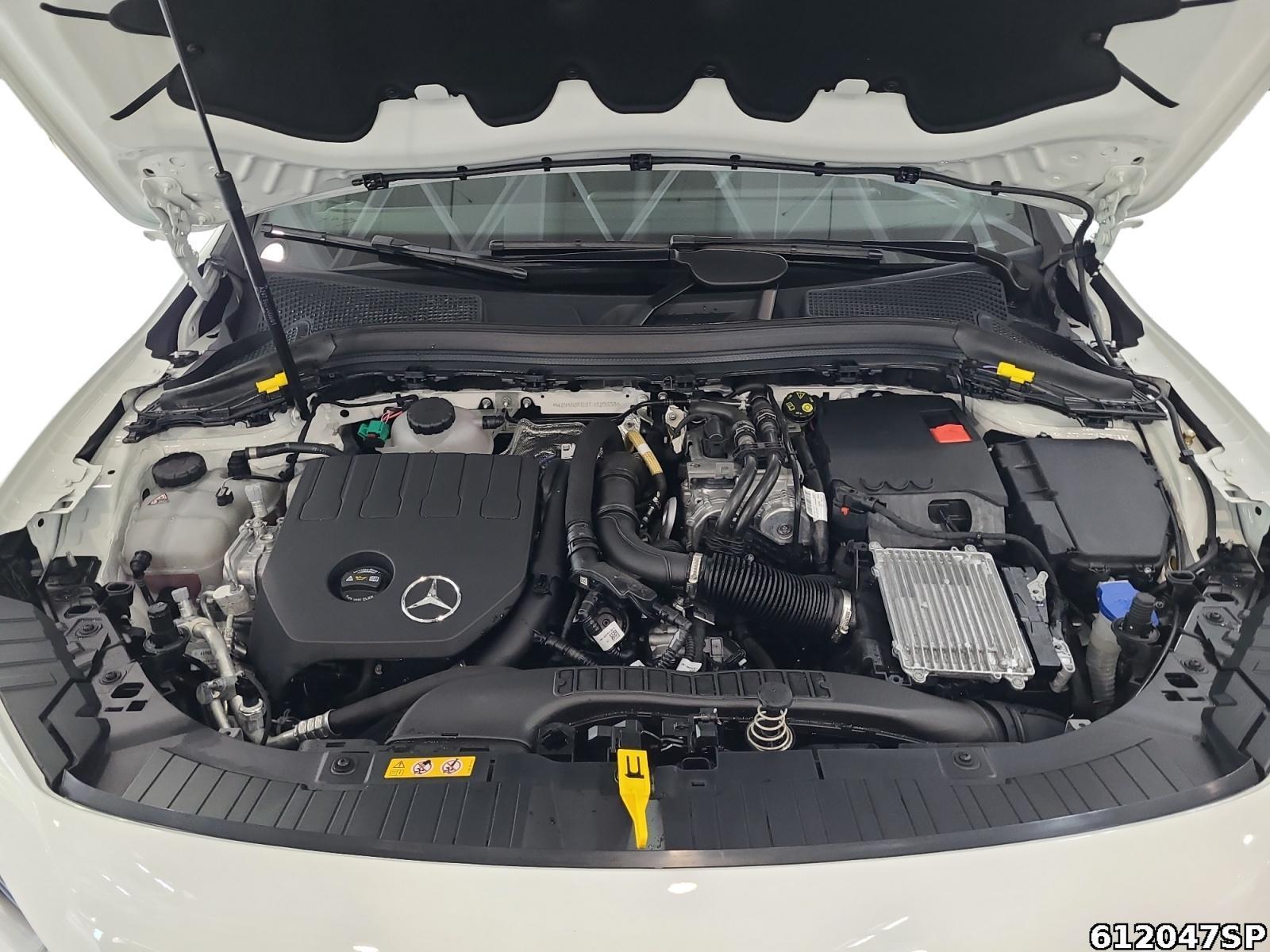 Fahrzeugabbildung Mercedes-Benz GLA 250 e AMG Pano Keyless 360° AHK Totwinkel