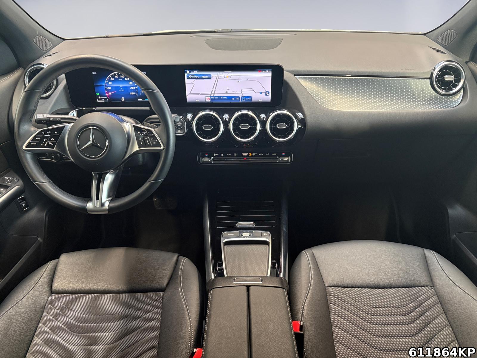 Fahrzeugabbildung Mercedes-Benz GLA 200 Progressive