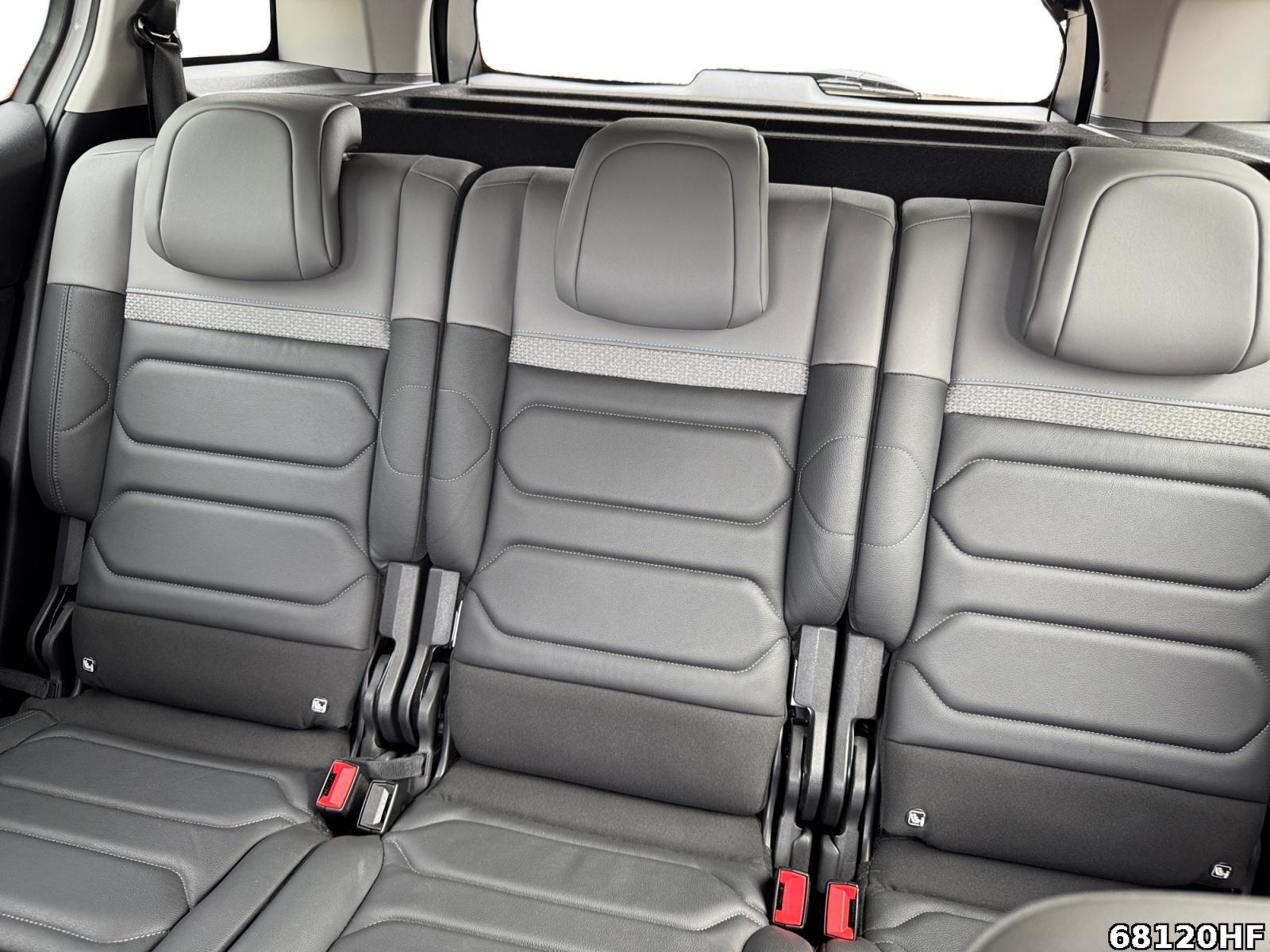Fahrzeugabbildung Citroën C5 Aircross PureTech 130 S&S EAT8 Shine Pack