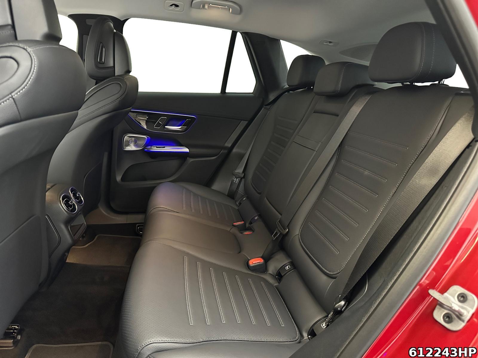 Fahrzeugabbildung Mercedes-Benz GLC 300 e 4M AMG AHK Distronic DigitalLight 360°