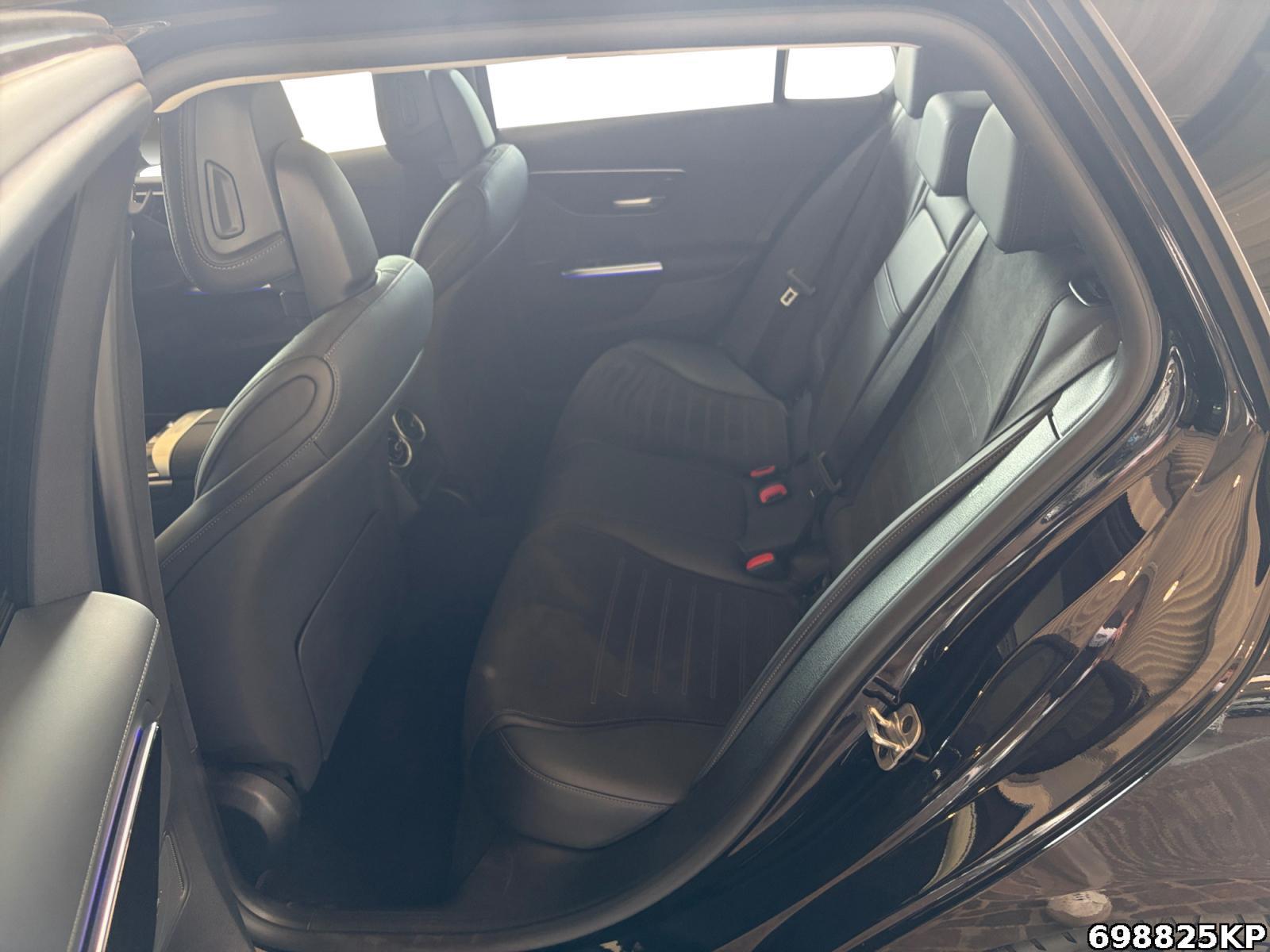 Fahrzeugabbildung Mercedes-Benz C 180 T AMG Night AHK Pano Memory Ambiente+ 18
