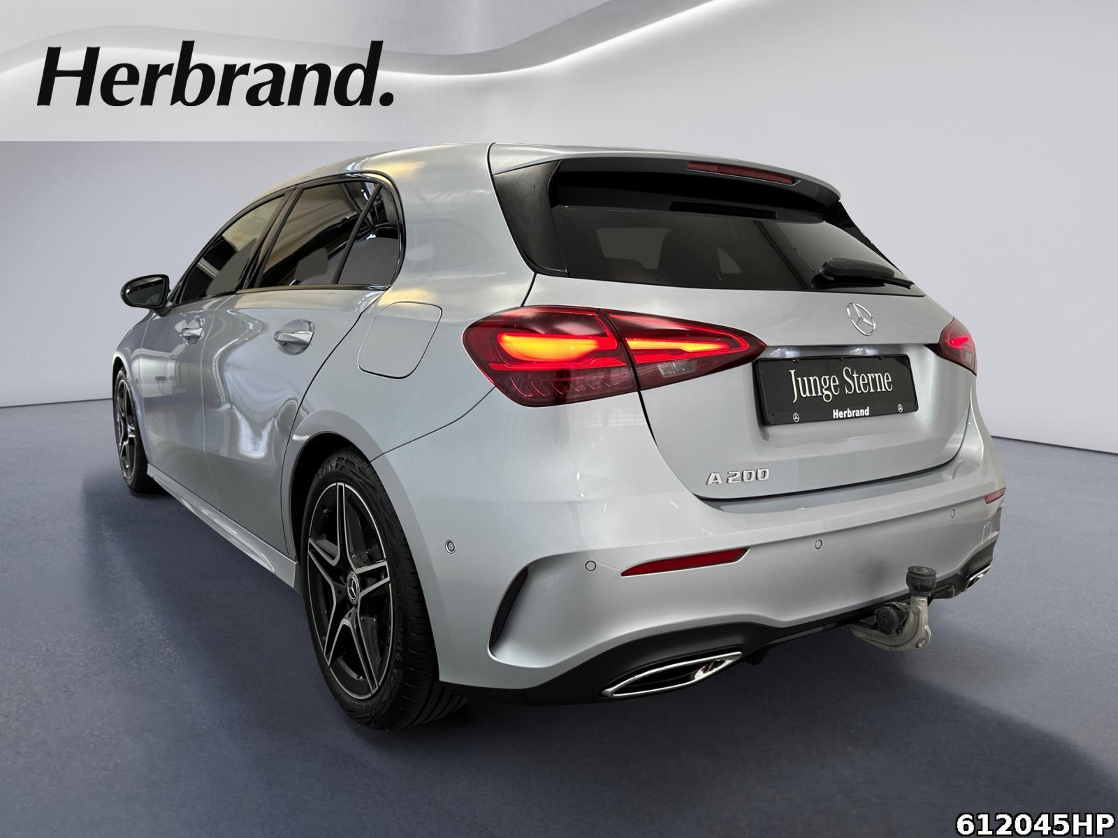 Fahrzeugabbildung Mercedes-Benz A 200 AMG AHK Night Distronic Kamera Keyless Amb