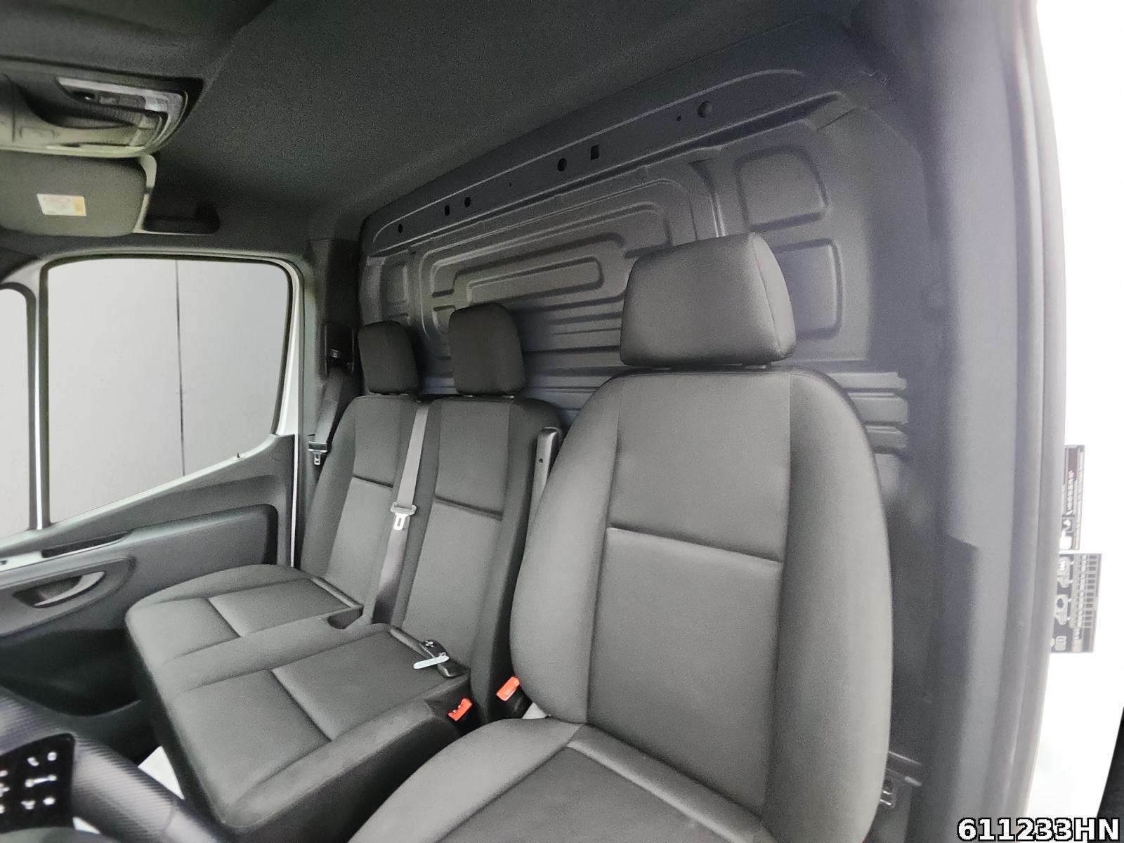 Fahrzeugabbildung Mercedes-Benz Sprinter 317 CDI Kasten*L2H2*LED*Kamera*Navi*
