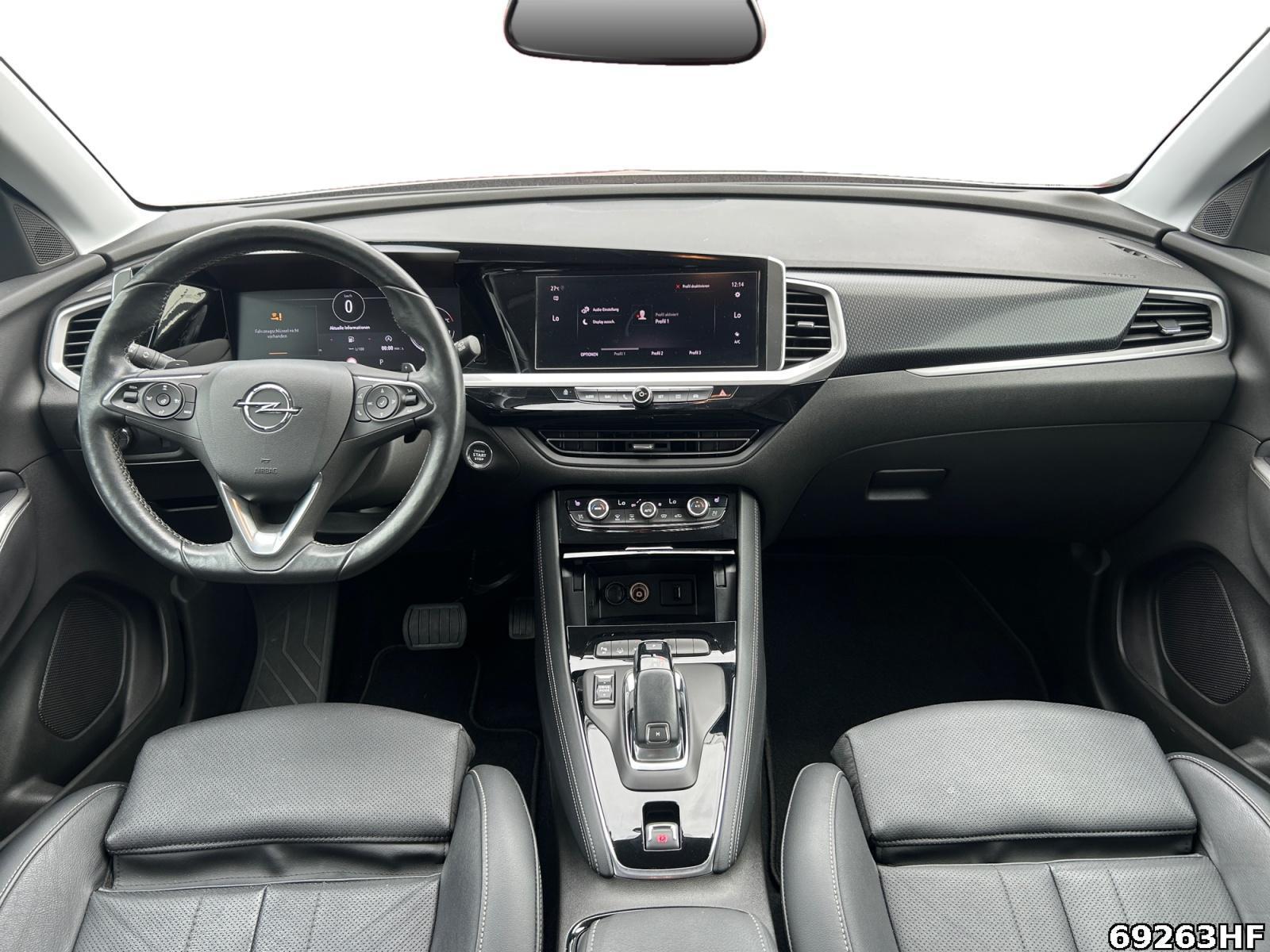 Fahrzeugabbildung Opel Grandland X 1.2 Turbo Ultimate (EURO 6d)