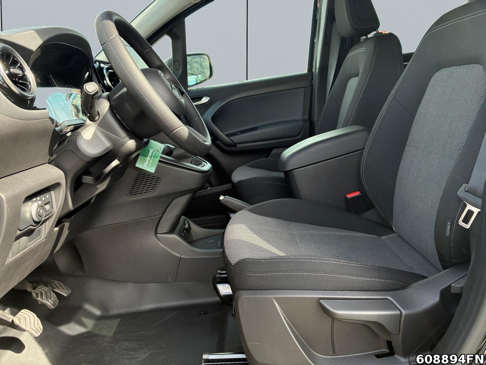 Fahrzeugabbildung Mercedes-Benz Citan 112 CDI Mixto XXL*6-Sitzer*AHK*KAMERA*LED*