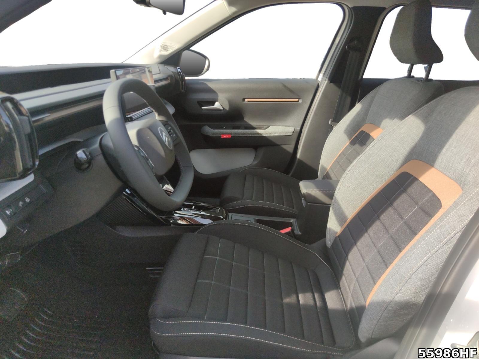 Fahrzeugabbildung Citroën C3 Aircross Plus Hybrid 145 PS AT