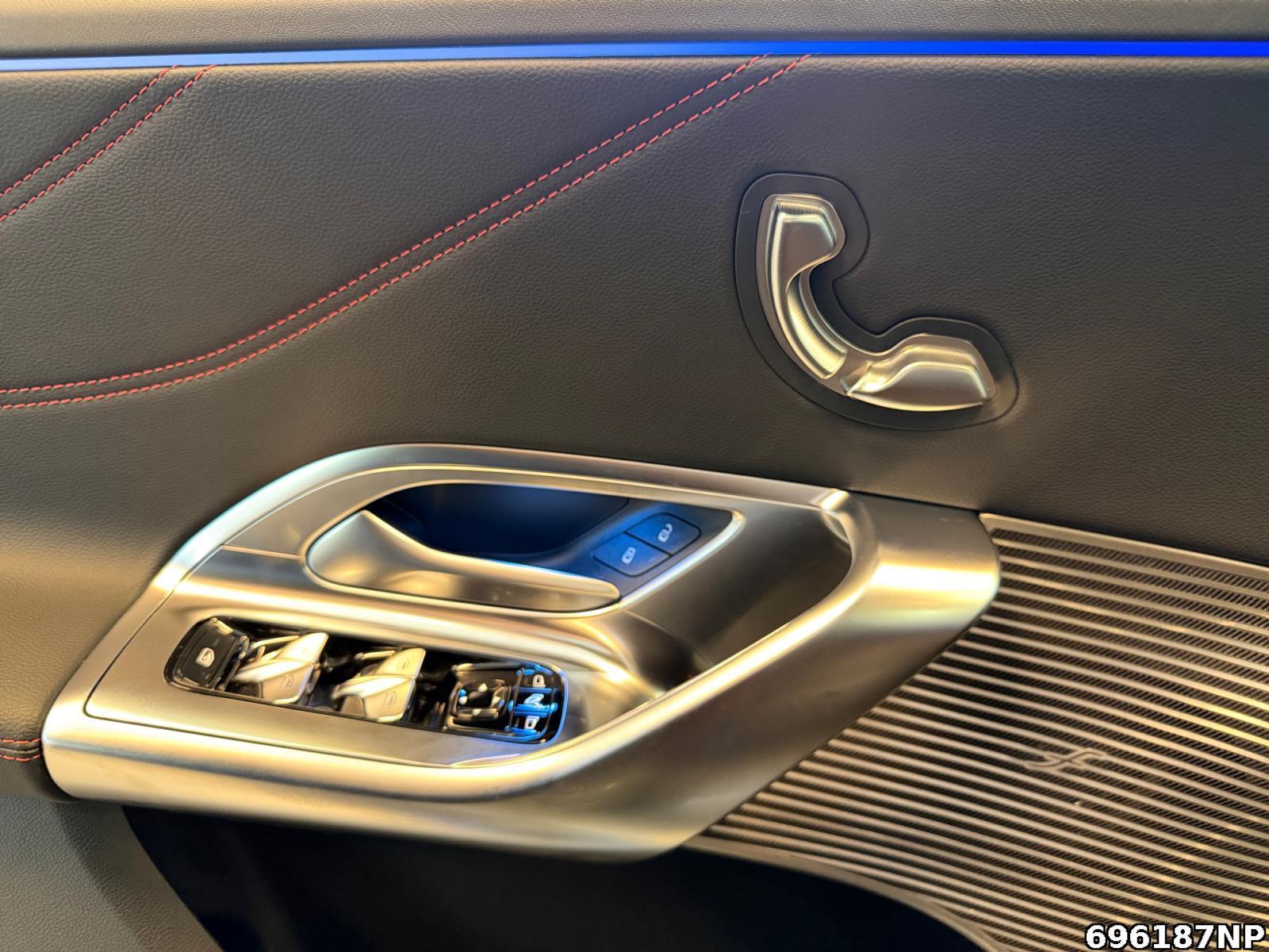 Fahrzeugabbildung Mercedes-Benz GLC 400 4MATIC AMG+BURMESTER4D+DIGITAL+HYPER+