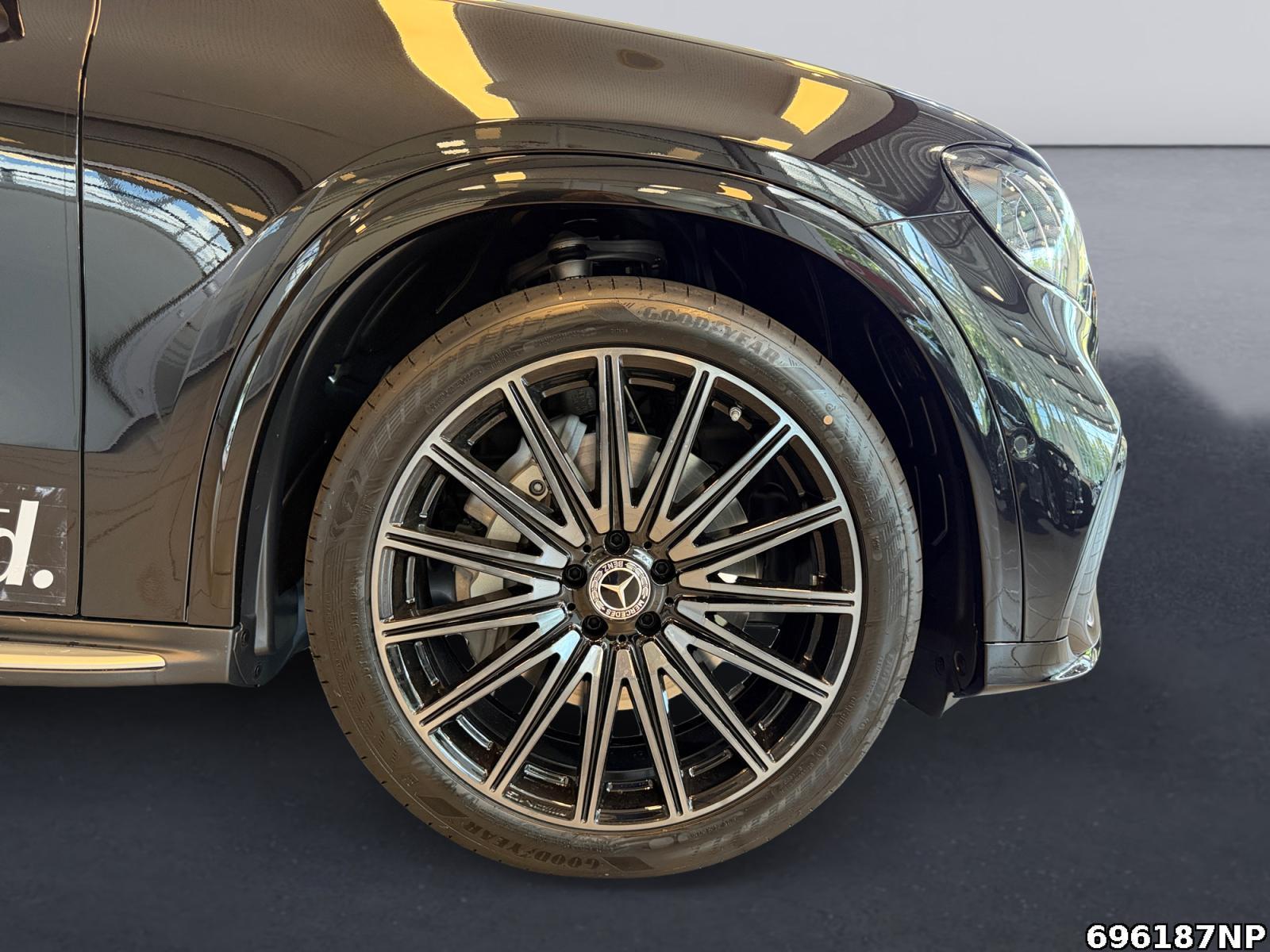 Fahrzeugabbildung Mercedes-Benz GLC 400 4MATIC AMG+BURMESTER4D+DIGITAL+HYPER+