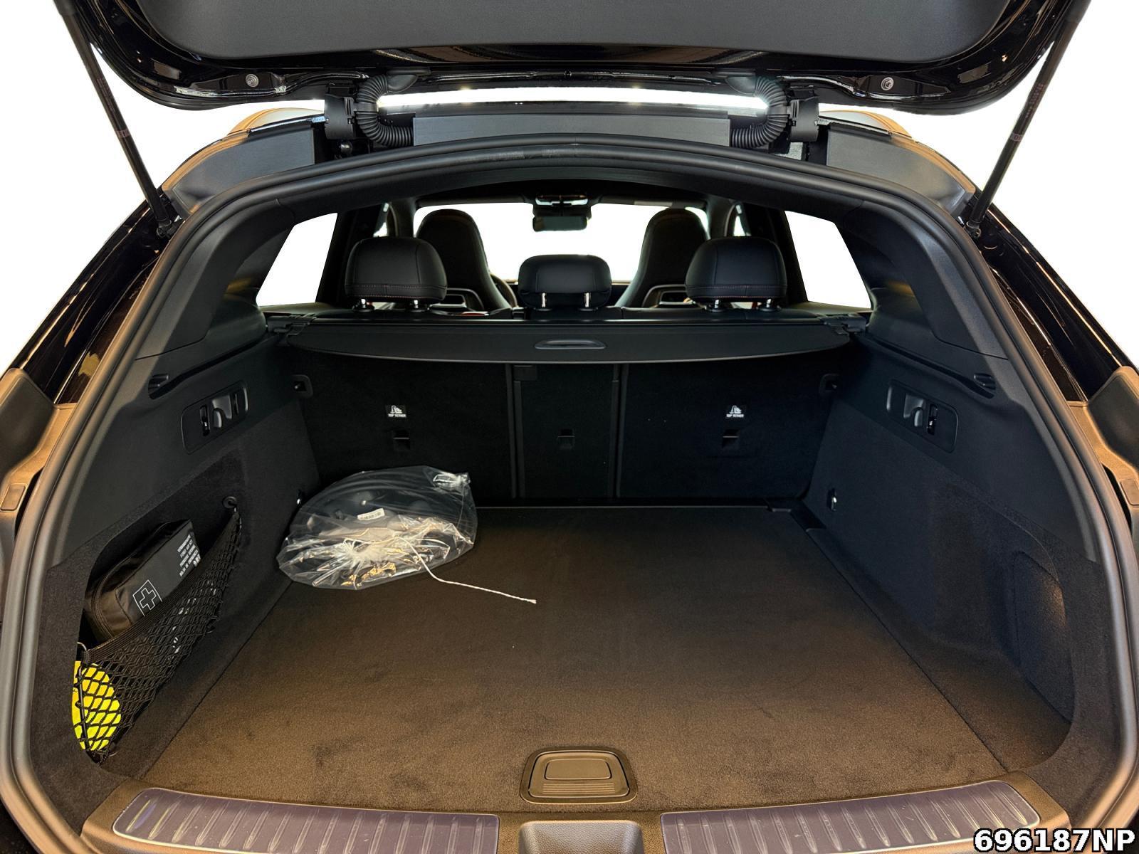 Fahrzeugabbildung Mercedes-Benz GLC 400 4MATIC AMG+BURMESTER4D+DIGITAL+HYPER+