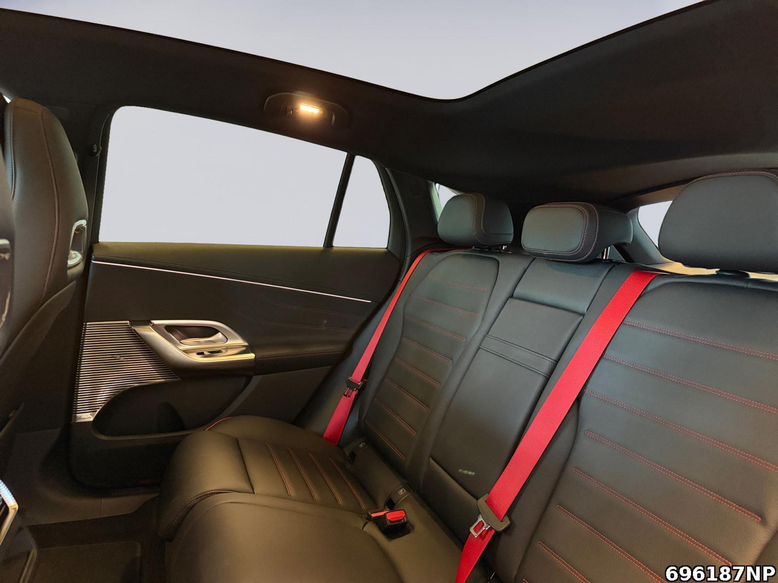 Fahrzeugabbildung Mercedes-Benz GLC 400 4MATIC AMG+BURMESTER4D+DIGITAL+HYPER+